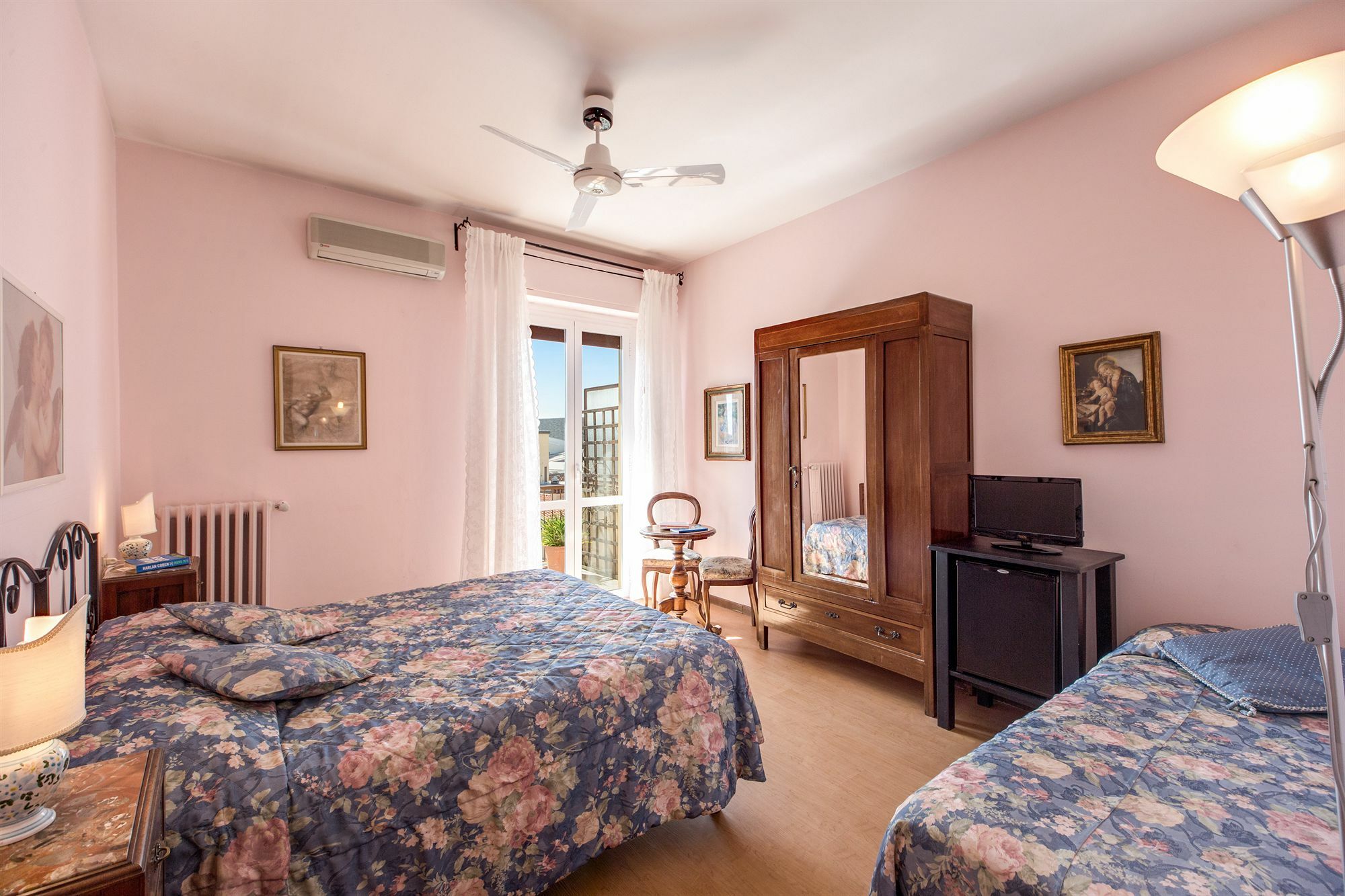 Готель Residenza Giulia Флоренція Екстер'єр фото